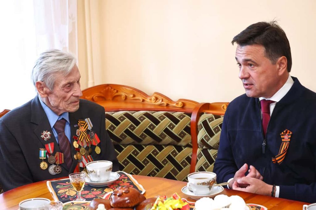 Ветерана ВОВ из Одинцово поздравил губернатор Подмосковья
